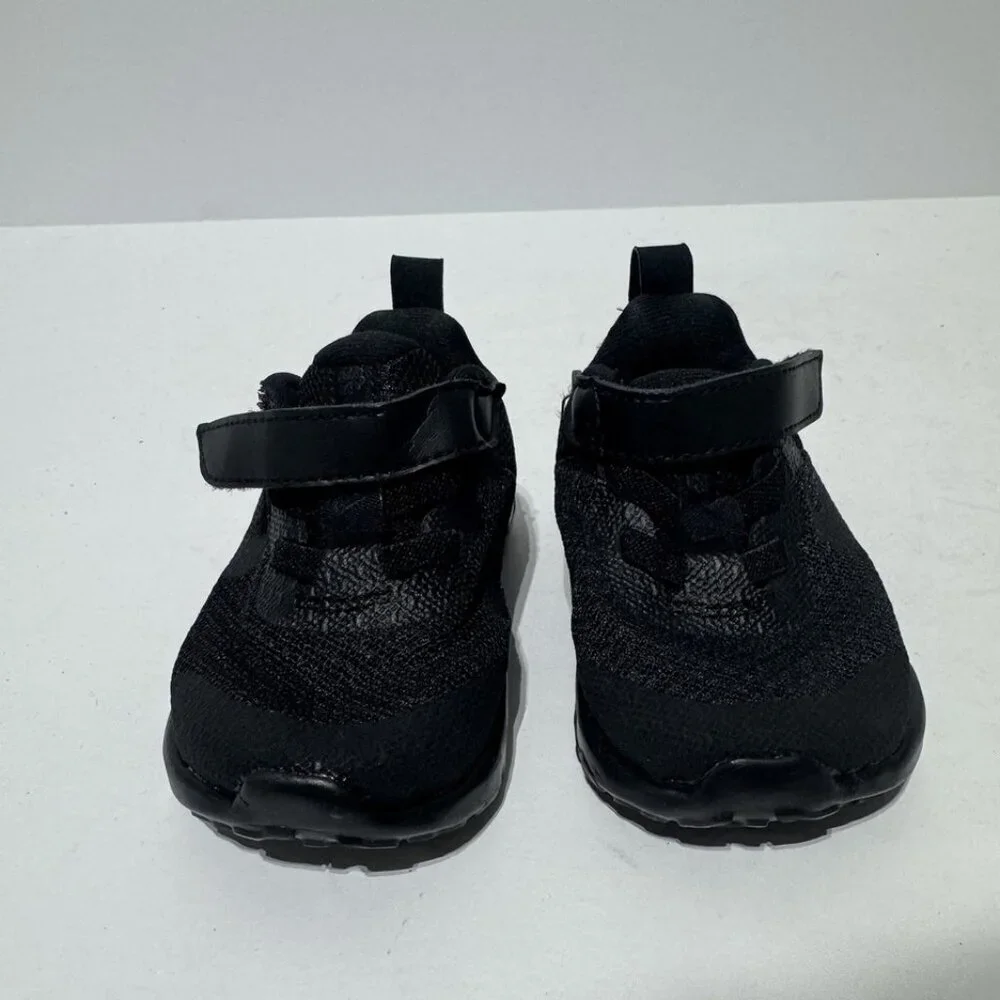 Nike Revolution 6 Sneakers Black Size 2 M Toddler